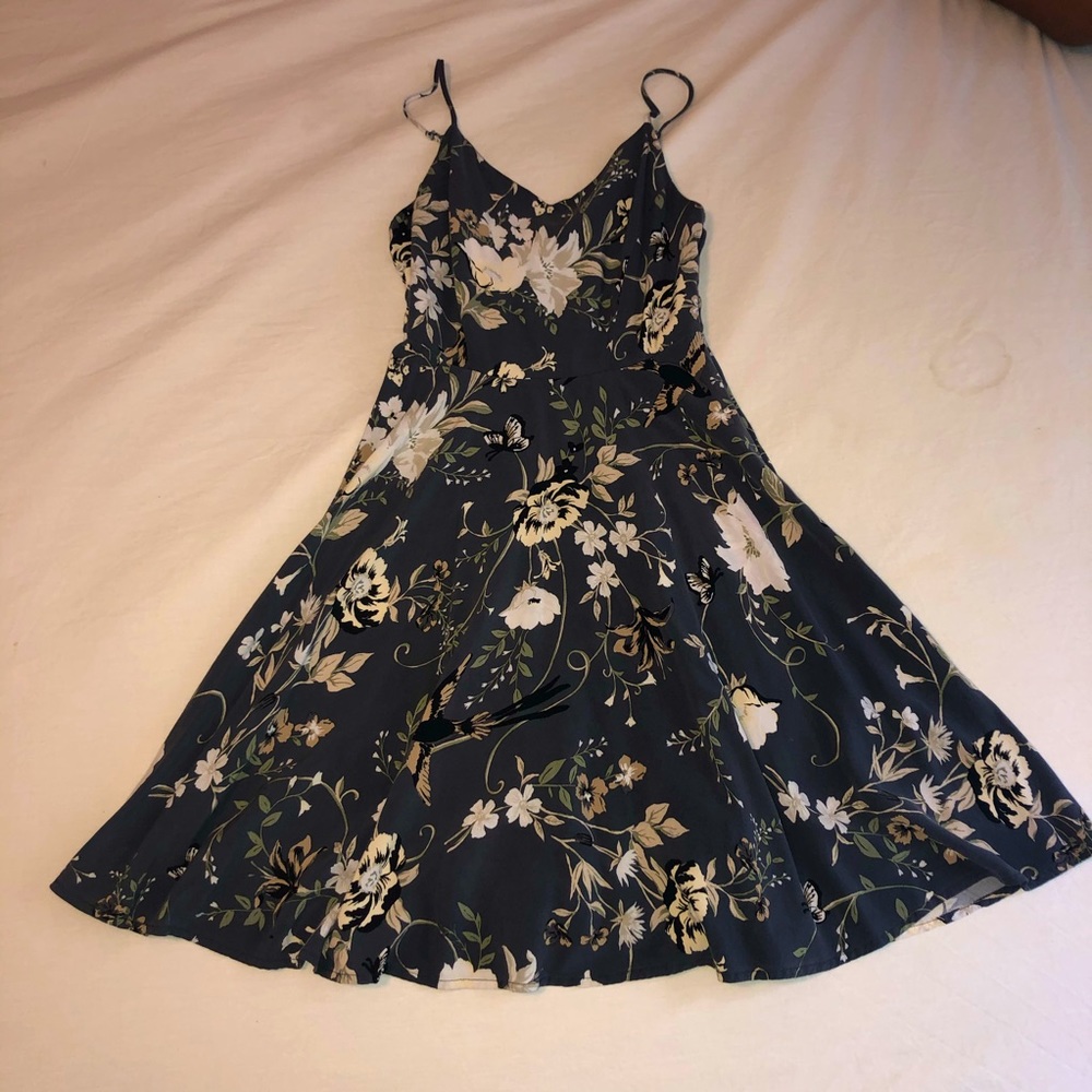 OLD NAVY S BEAUTIFUL FLOWER DRESS